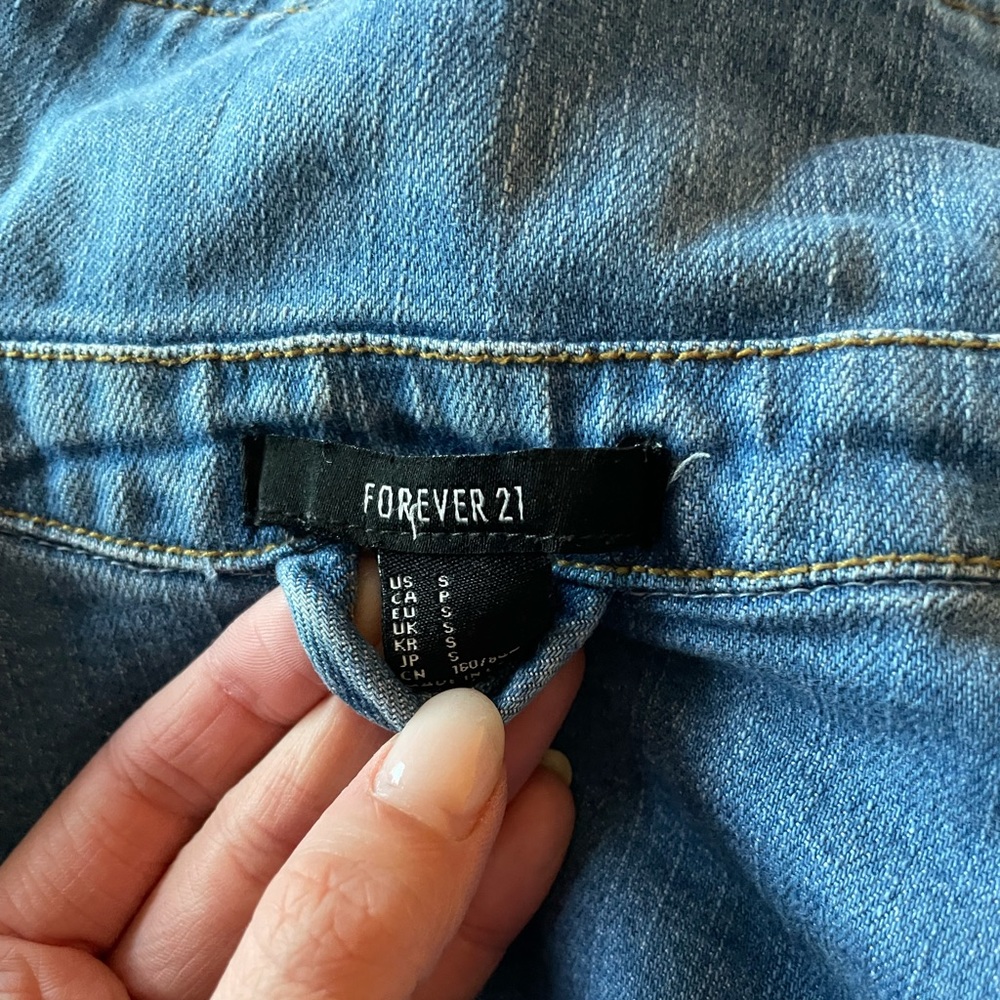 Jean jacket - Picture 11 of 11